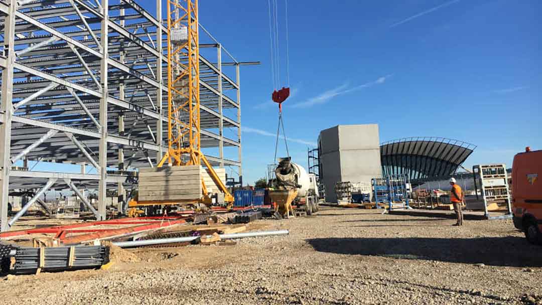 Parking silo de l'aéroport Lyon - Saint-Exupéry : un chantier intégrant du béton avec 30 % de granulats recyclés