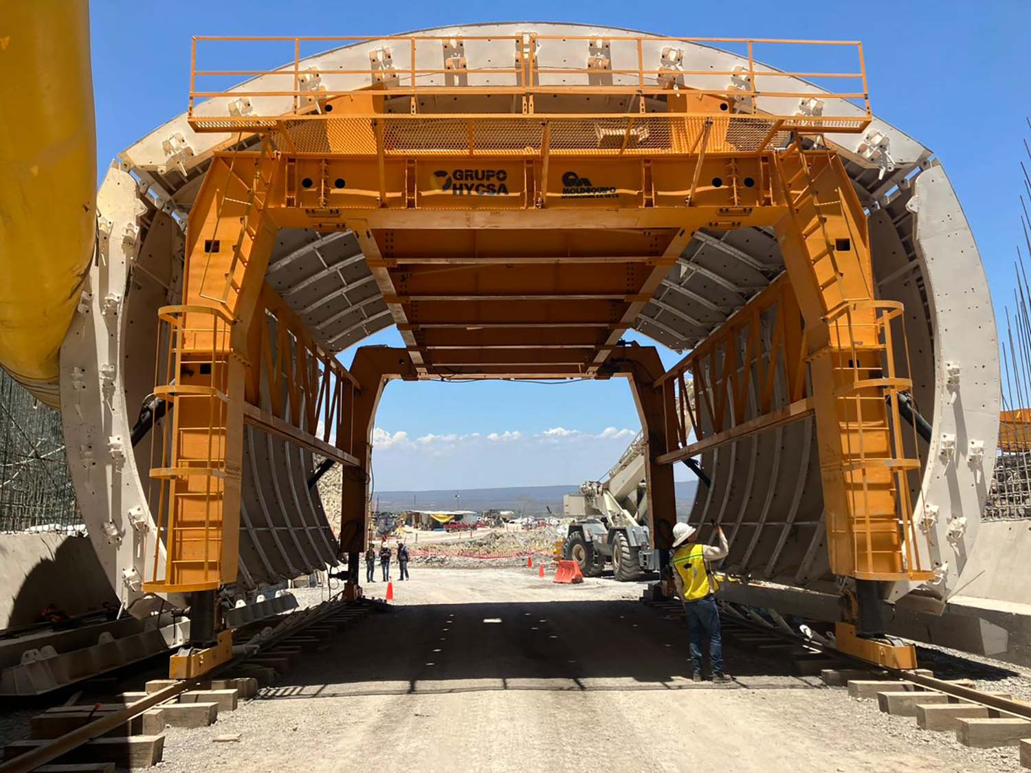 Cemex fournit du béton pour l'un des plus grands tunnels autoroutiers d'Amérique latine